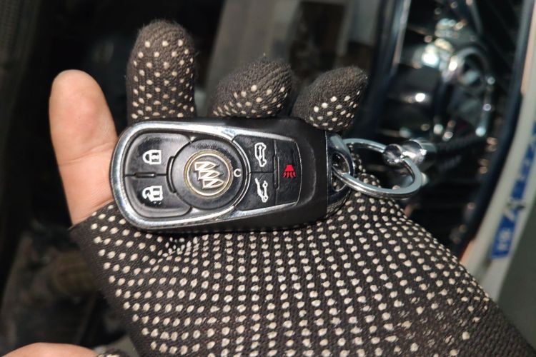 别克GL8 2017款 ES 28T 豪华型 国V中控内饰11