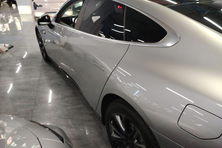 小鹏P7 2022款 480N+车身外观6003