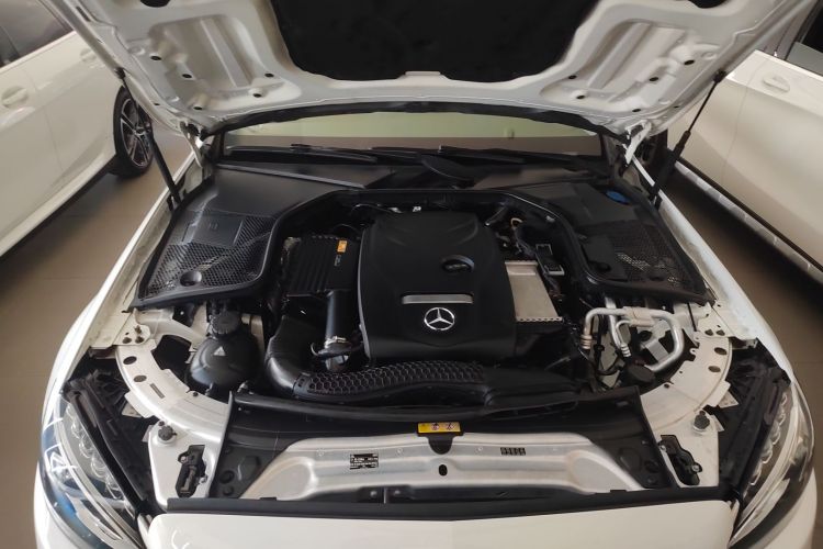 奔驰C级 2017款 改款 C 200 L 运动版机舱底盘24