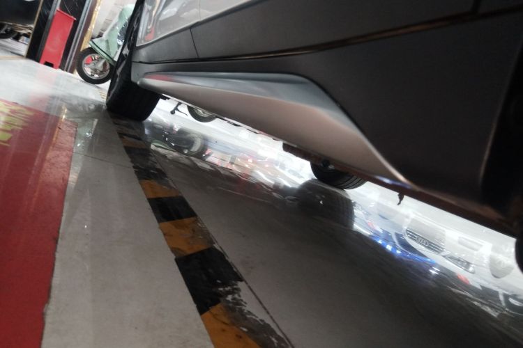 宝马X1 2019款 sDrive18Li 尊享型局部细节9002