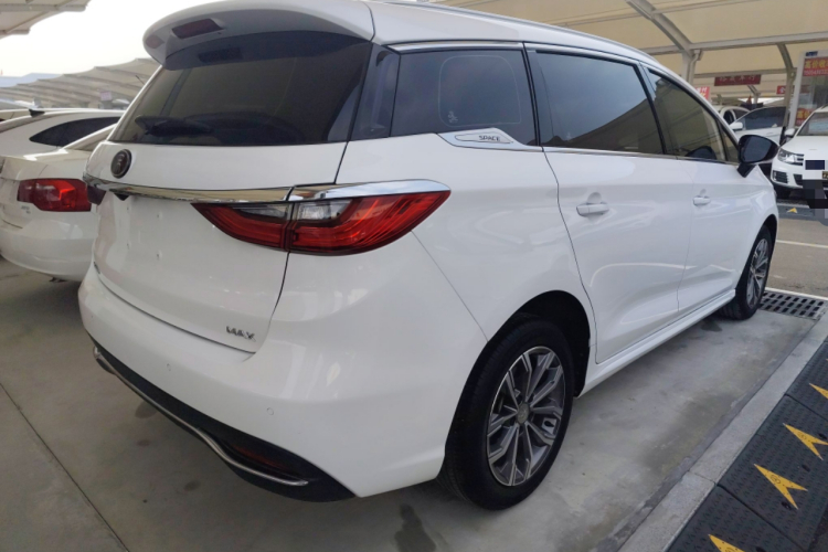 比亚迪 宋MAX 2019款 1.5T 自动智联睿进型 6座 国VI车身外观6005