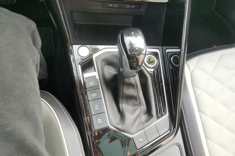 大众 探岳 2023款 330TSI 两驱豪华Plus进阶版中控内饰18