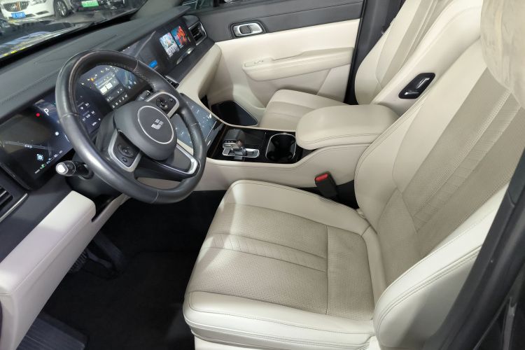 理想汽车 理想ONE 2020款 增程6座版中控内饰19