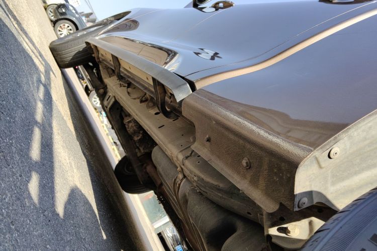 长城 炮 2021款 2.0T商用版自动柴油四驱精英型长箱GW4D20M局部细节9002