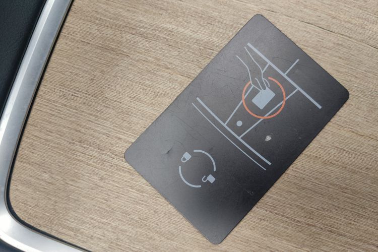 特斯拉 Model Y 2022款 改款 后轮驱动版中控内饰7001