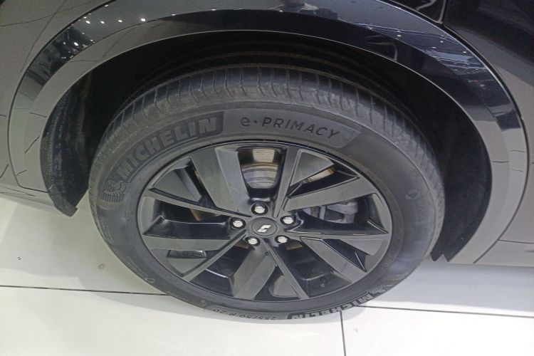 理想汽车 理想L8 2023款 Pro车身外观6008