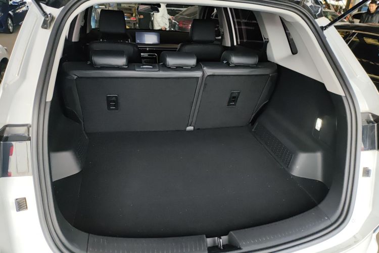 五菱汽车 五菱星辰 2022款 2.0L DHT电速款机舱底盘23