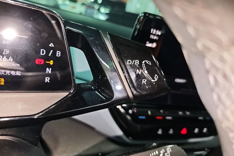 大众 ID.4 X 2023款 升级款 纯净智享版中控内饰18