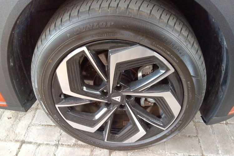 深蓝汽车 深蓝S07 2024款 520Max 纯电版车身外观10