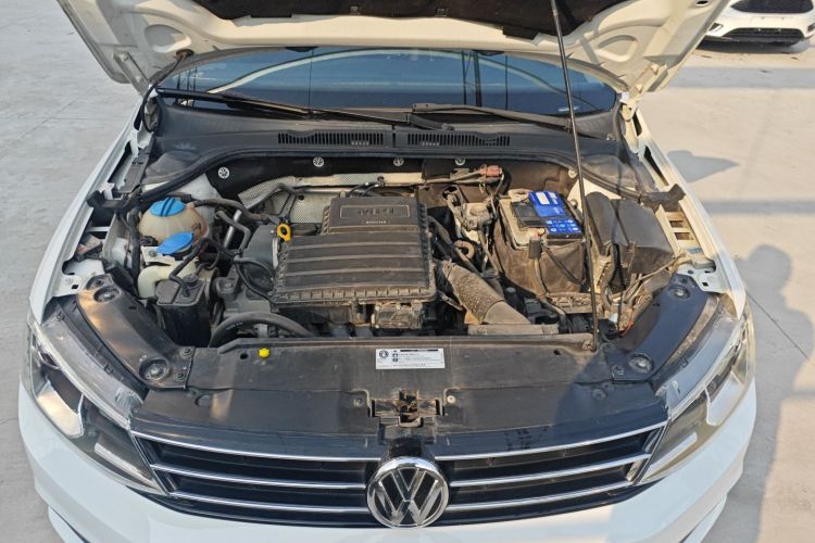 大众 速腾 2018款 1.6L 自动舒适型机舱底盘24