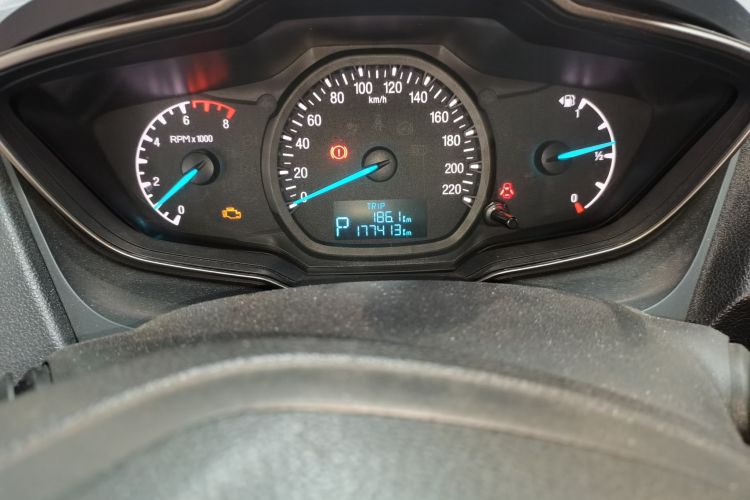 福特 福睿斯 2017款 改款 1.5L 自动舒适型中控内饰15