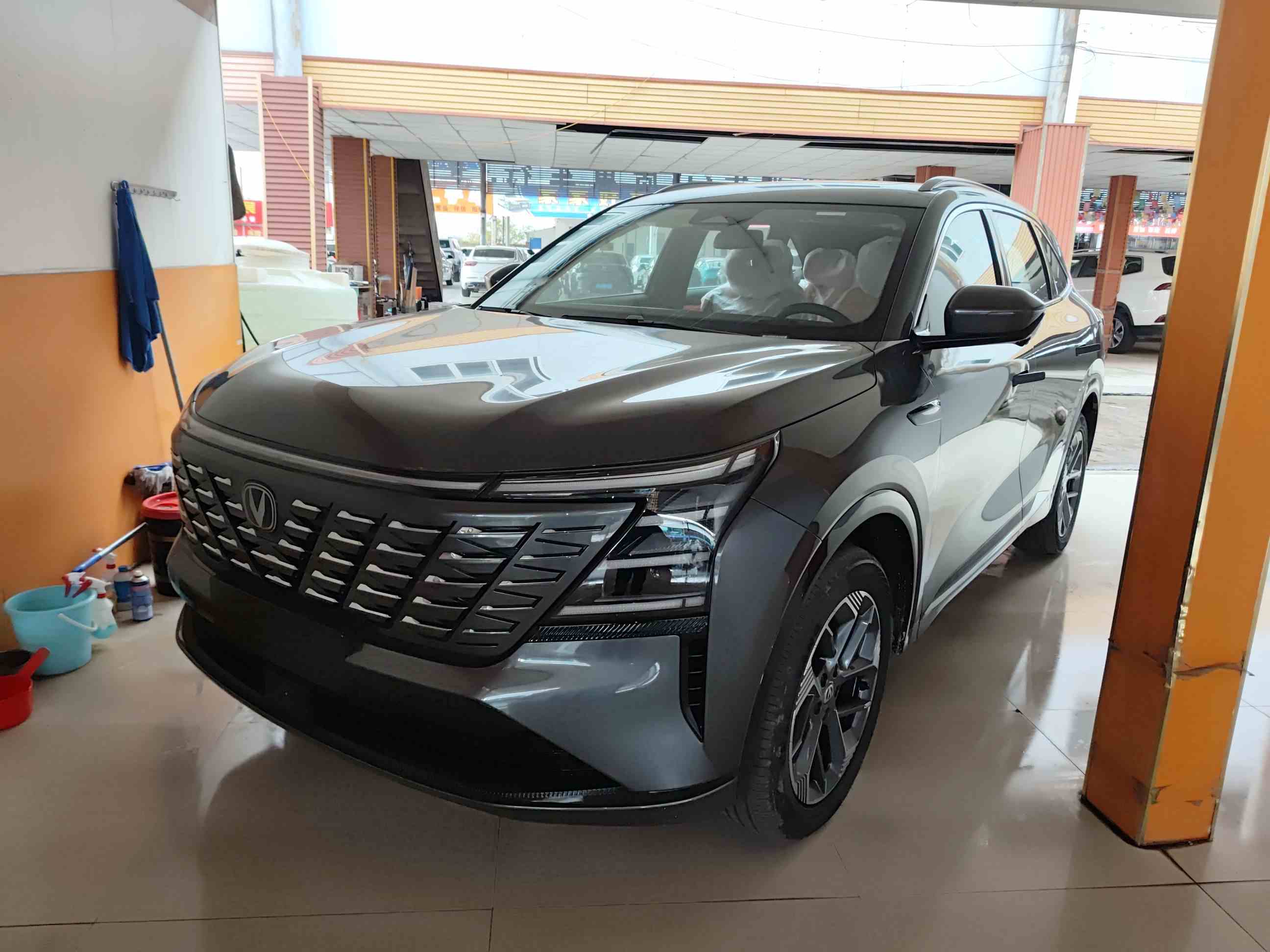 长安CS75 PLUS 2025款 第四代 1.5T 新蓝鲸 智慧尊享型(2)
