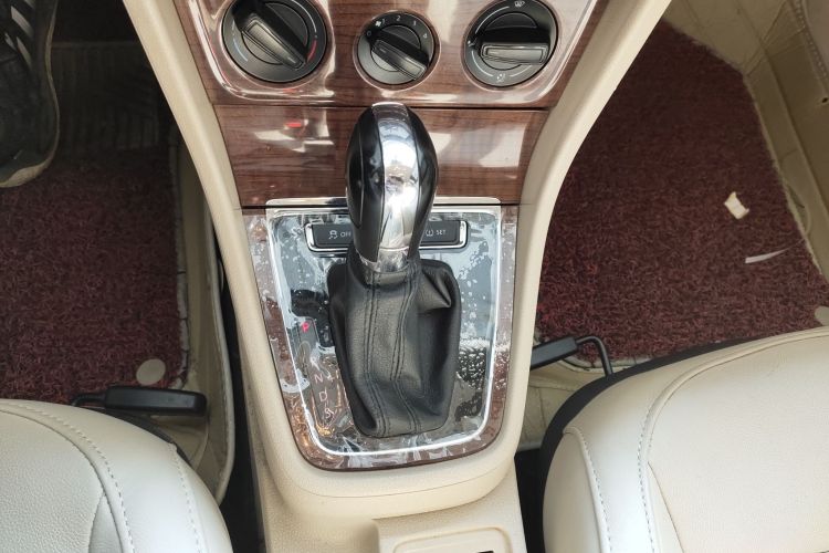 大众 朗逸 2013款 改款经典 1.6L 自动舒适版局部细节18