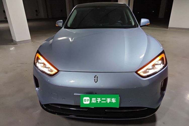 鸿蒙智行 问界M5 2022款 纯电后驱标准版车身外观2