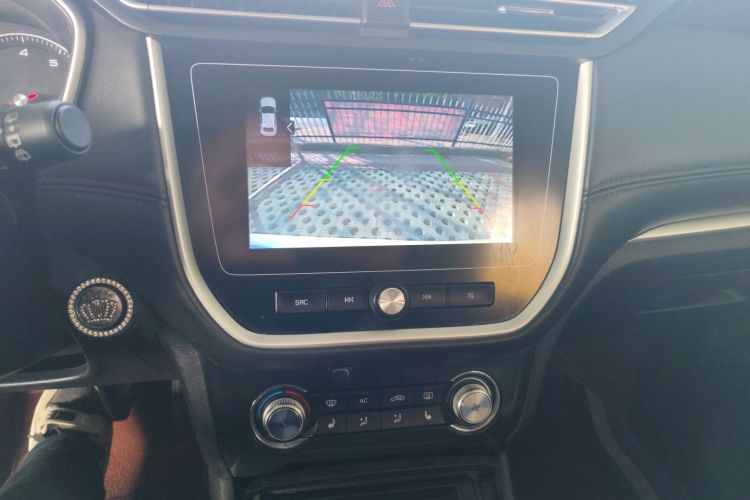 荣威RX3 2018款 1.6L CVT旗舰版中控内饰16