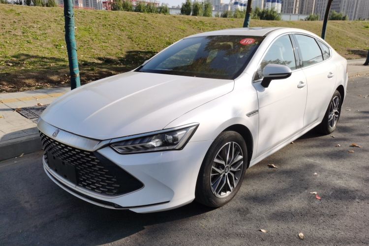 比亚迪 秦PLUS 2021款 DM-i 55KM 旗舰型车身外观1