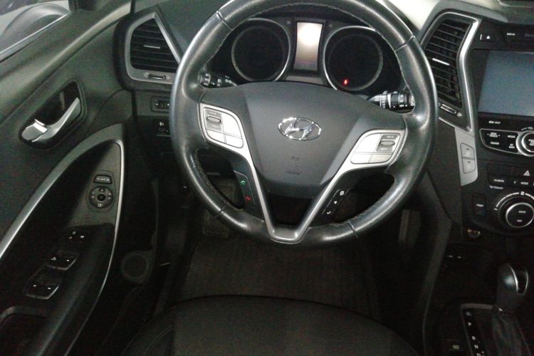 现代 胜达 2015款 2.0T 自动四驱智能型 5座局部细节13