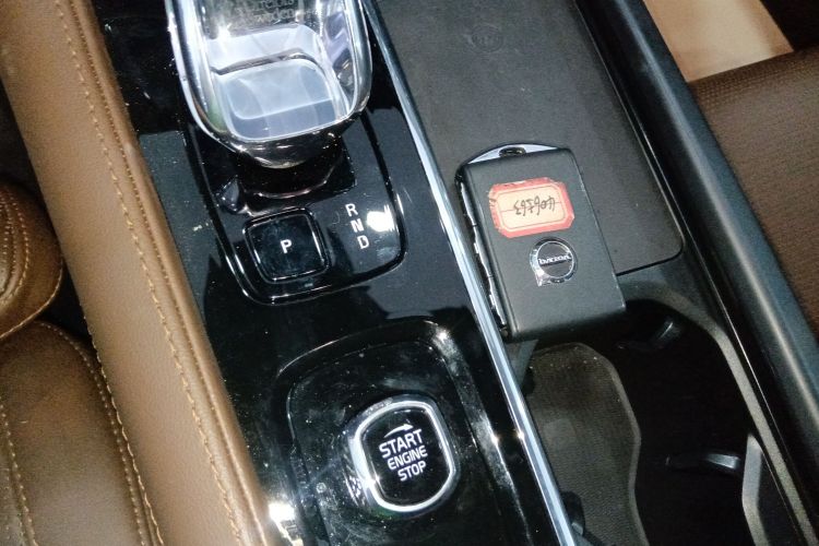 沃尔沃S90 2024款 B5 智雅豪华版中控内饰7001