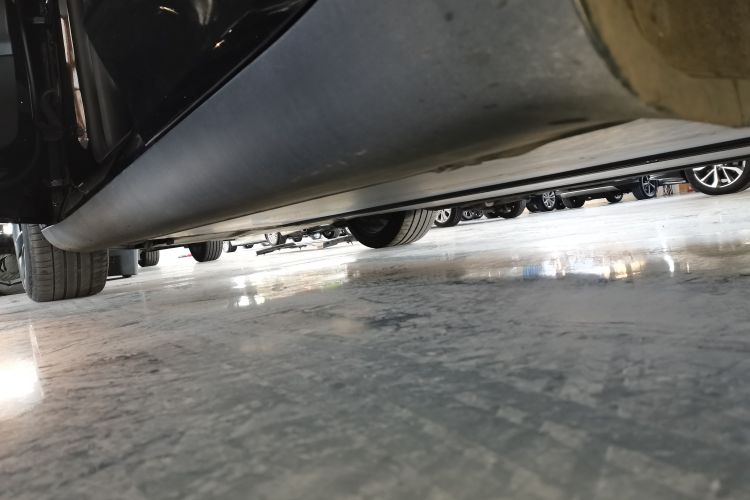 特斯拉 Model Y 2022款 改款 后轮驱动版局部细节9002