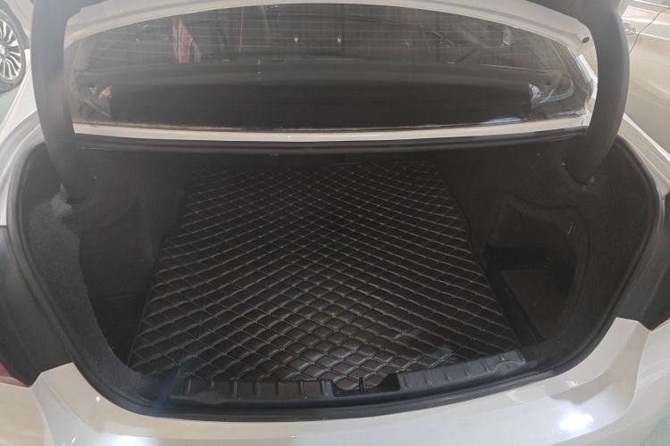 宝马3系 2019款 320Li 时尚型局部细节23