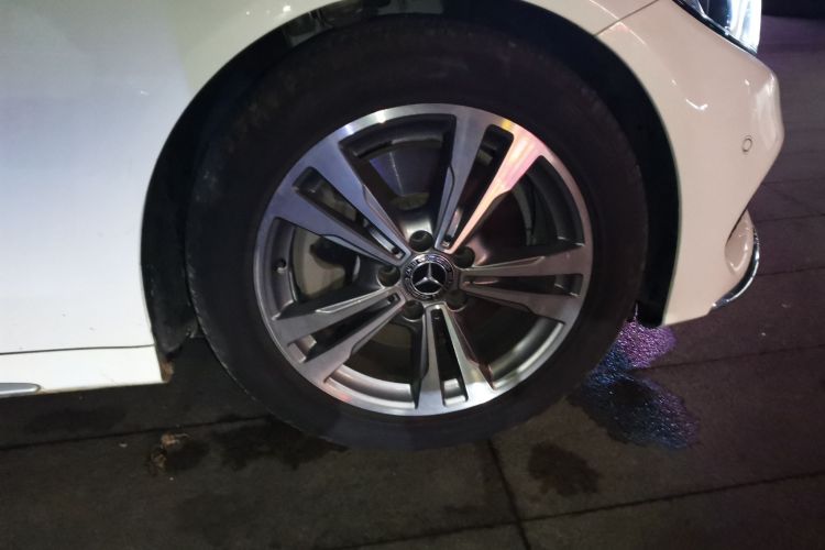 奔驰C级 2018款 C 200 L 运动版车身外观10