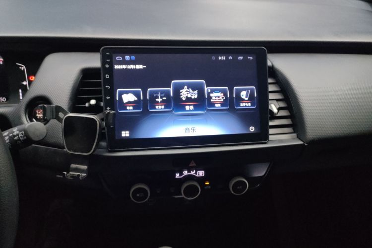 本田 飞度 2021款 1.5L CVT潮享版中控内饰16