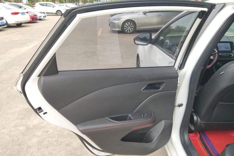 雪佛兰 科鲁泽 2020款 轻混 RS 330T 自动畅快版中控内饰7008