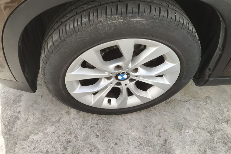 宝马X1 2013款 sDrive18i 时尚型车身外观6007