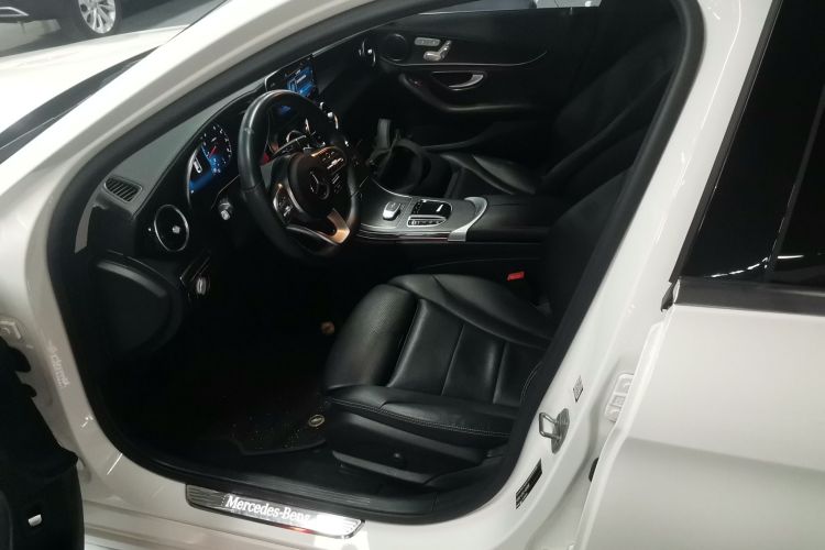 奔驰C级 2020款 改款 C 200 L 时尚型运动版中控内饰19