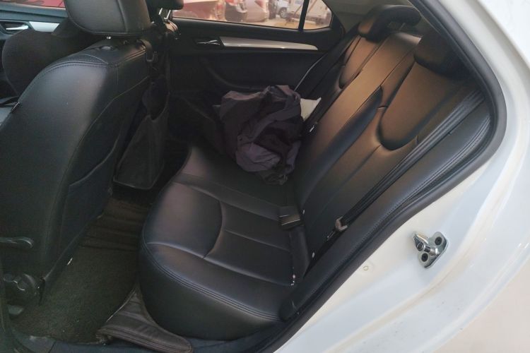 荣威360 2018款 PLUS 1.5L 自动尊享版中控内饰21