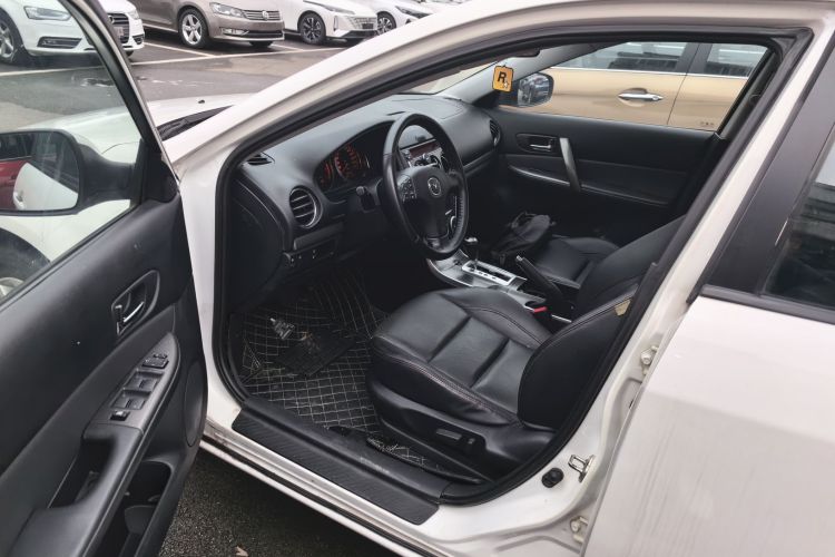 马自达6 2013款 2.0L 自动超豪华型中控内饰20