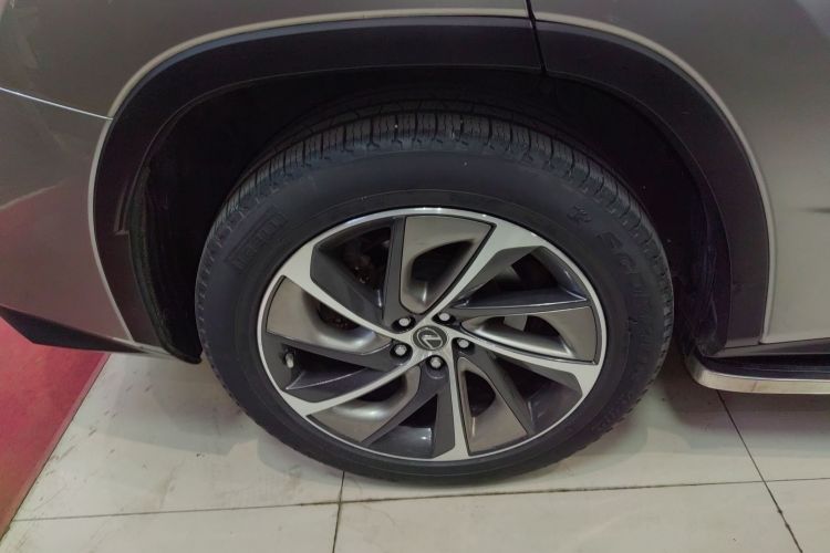 雷克萨斯RX 2016款 300 四驱典雅版 国V车身外观6003