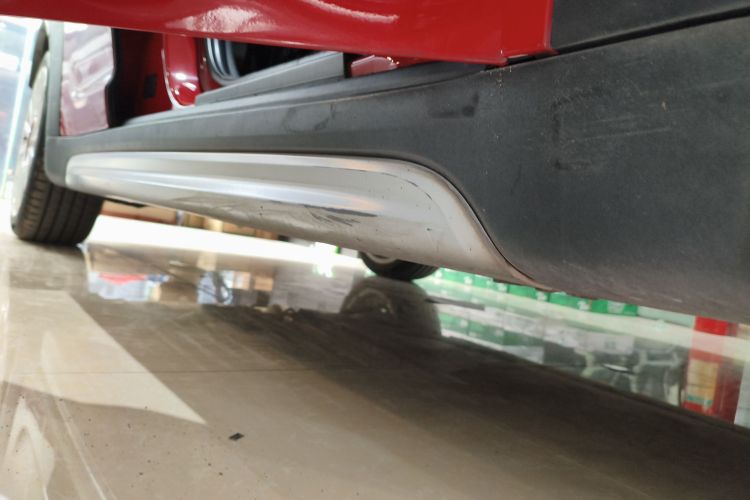 MINI Countryman 2017款 1.5T COOPER ALL4 非常假日版 辣椒红局部细节9001