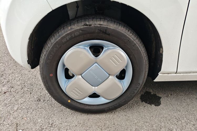 吉利银河 熊猫 2025款 210km 元气熊车身外观6007