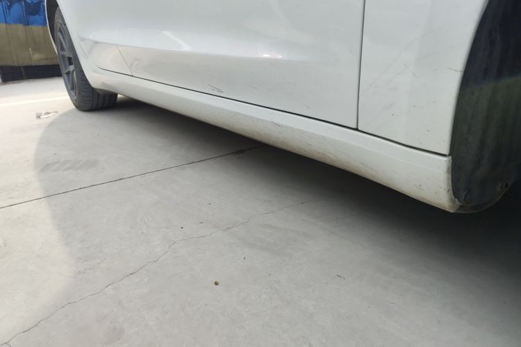 特斯拉 Model 3 2022款 后轮驱动版局部细节9001