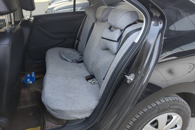 大众 捷达 2015款 1.4L 手动时尚型中控内饰21