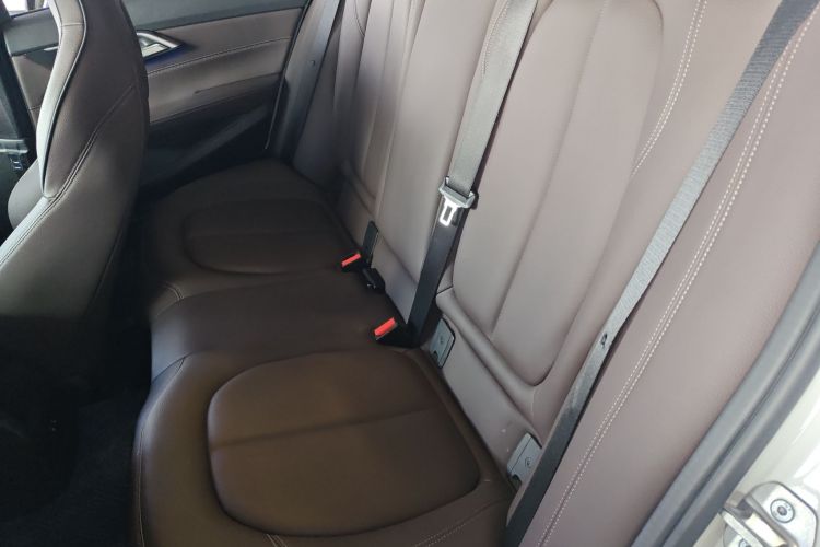 宝马1系 2021款 改款 125i M运动曜夜版中控内饰7004