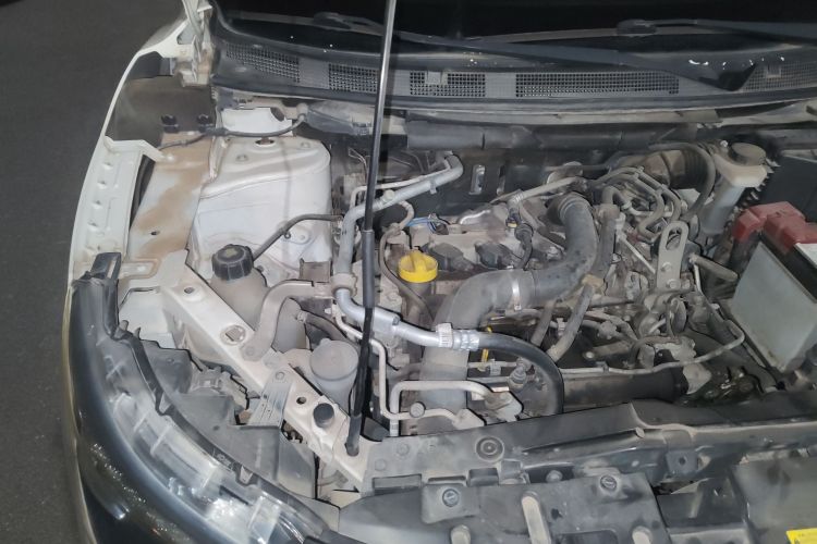 日产 逍客 2016款 1.2T CVT时尚版局部细节9006