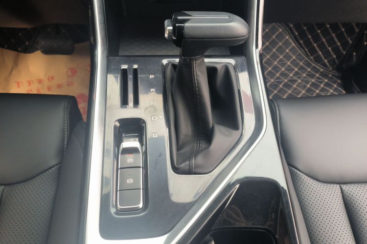 五菱汽车 五菱星辰 2021款 1.5T CVT星辉版中控内饰18