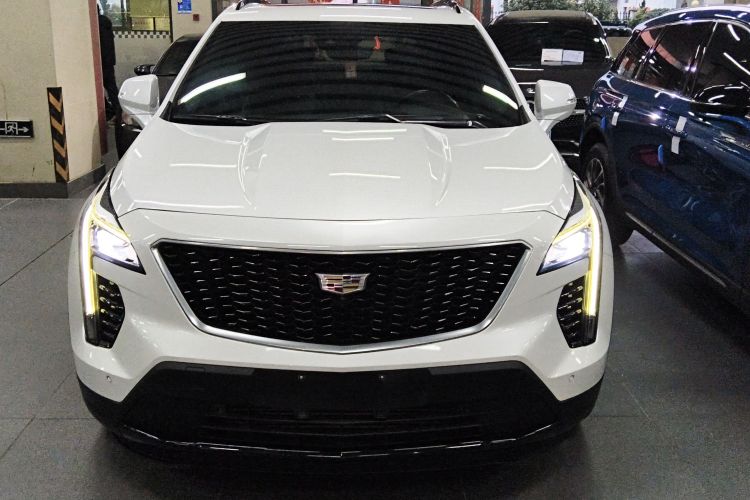 凯迪拉克XT4 2020款 改款 28T 四驱铂金运动版车身外观2