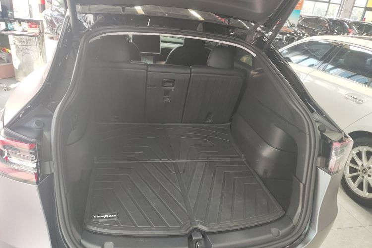 特斯拉 Model Y 2023款 后轮驱动版机舱底盘23