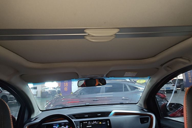 吉利汽车 远景X1 2017款 1.3L 自动玩家版中控内饰22