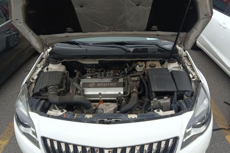 别克 君威 2014款 1.6T 时尚技术型机舱底盘24