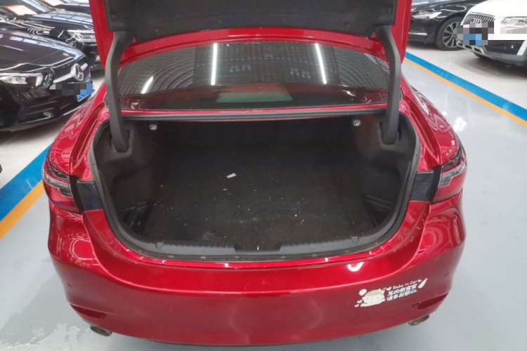 马自达 阿特兹 2020款 2.0L 蓝天时尚版机舱底盘23