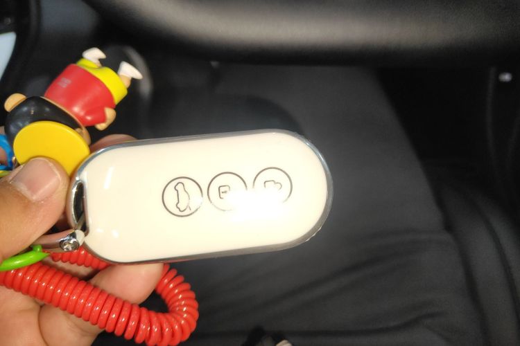 鸿蒙智行 问界M5 2022款 增程四驱性能版中控内饰11