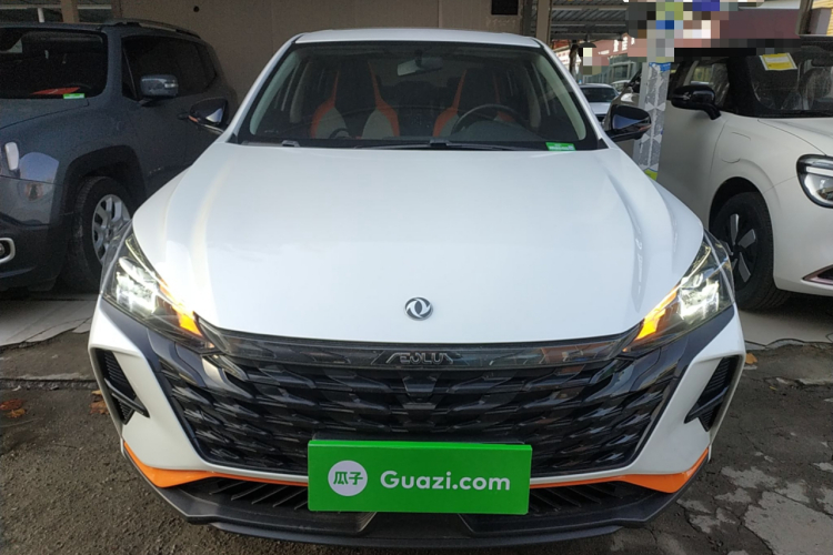 东风风神 奕炫 2023款 马赫版 1.5L 自动追影版车身外观2