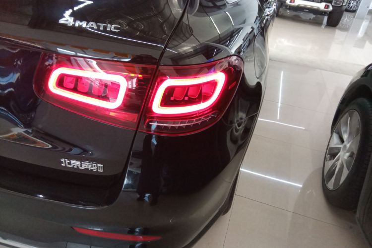 奔驰GLC 2022款 改款二 GLC 260 L 4MATIC 豪华型车身外观9