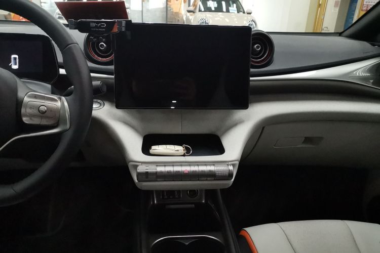 比亚迪 海豚 2021款 405km 自由版中控内饰16