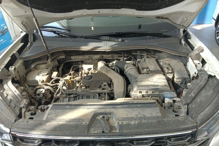 大众 探岳 2023款 300TSI 两驱豪华Plus进阶版机舱底盘24