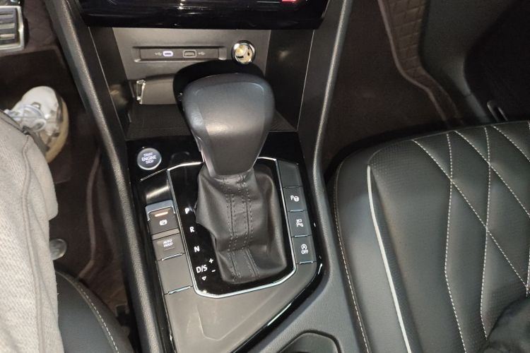 大众 途观L 2023款 改款 330TSI 自动两驱R-Line越享版局部细节18